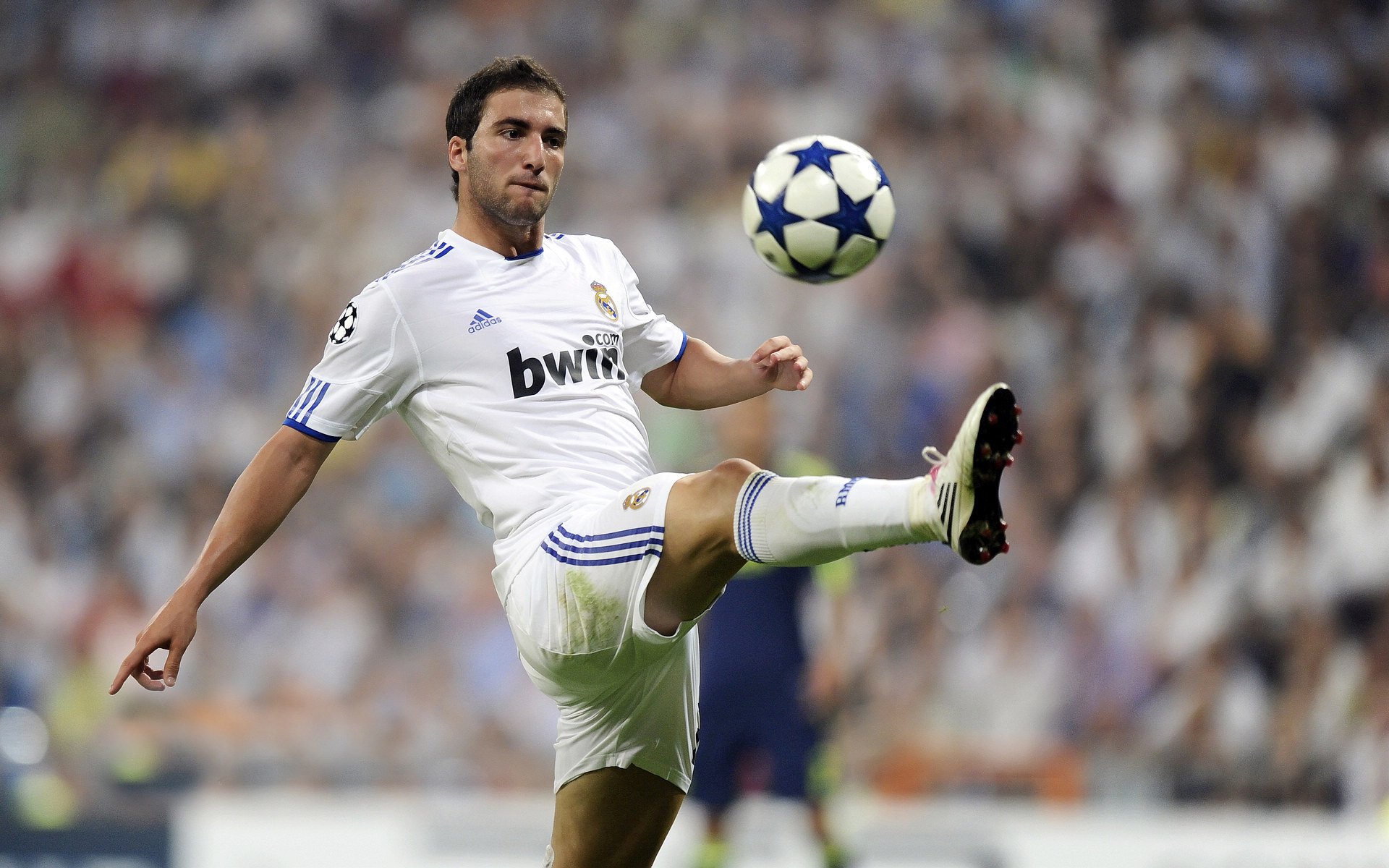 开云平台-卡塞米罗加时绝杀封神，日本险胜马里诠释足球的残酷与美丽